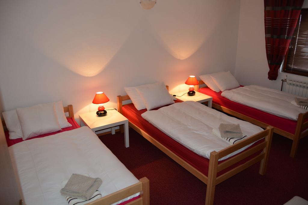 Hostel Denal Sarajevo Zimmer foto