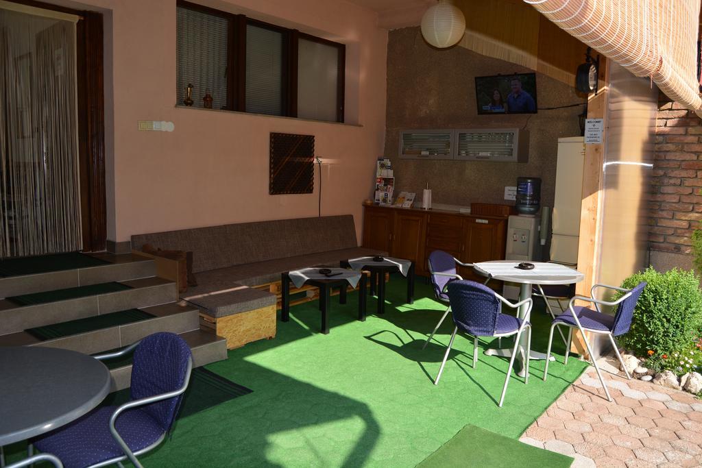 Hostel Denal Sarajevo Exterior foto